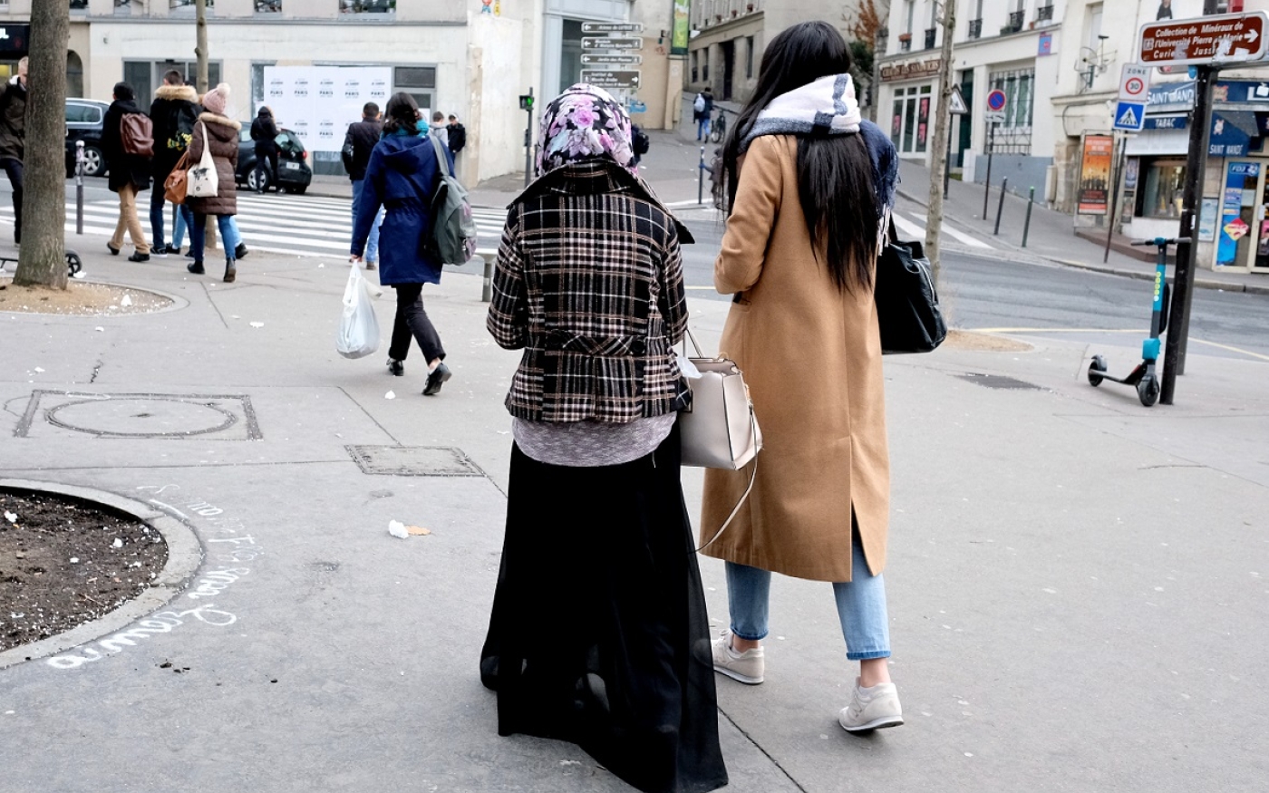 Ces femmes « aspirent à un anonymat esthétique dans la rue », note Hanane Karimi (MEE/Nadja Makhlouf)