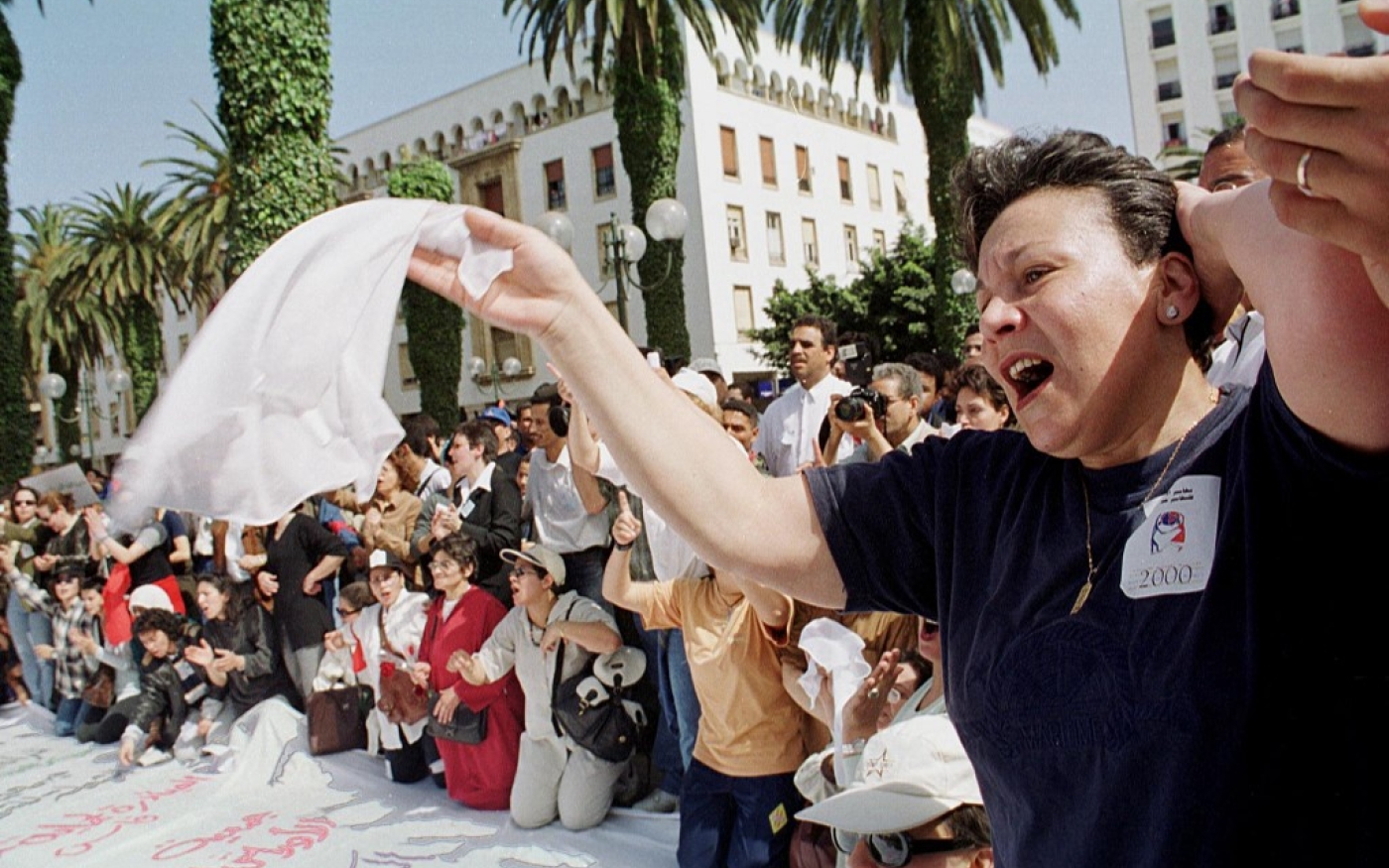 Manifestation en faveur des plans du gouvernement visant à améliorer les droits des femmes au Maroc le 12 mars 2000 à Rabat (AFP/Joëlle Vassort)
