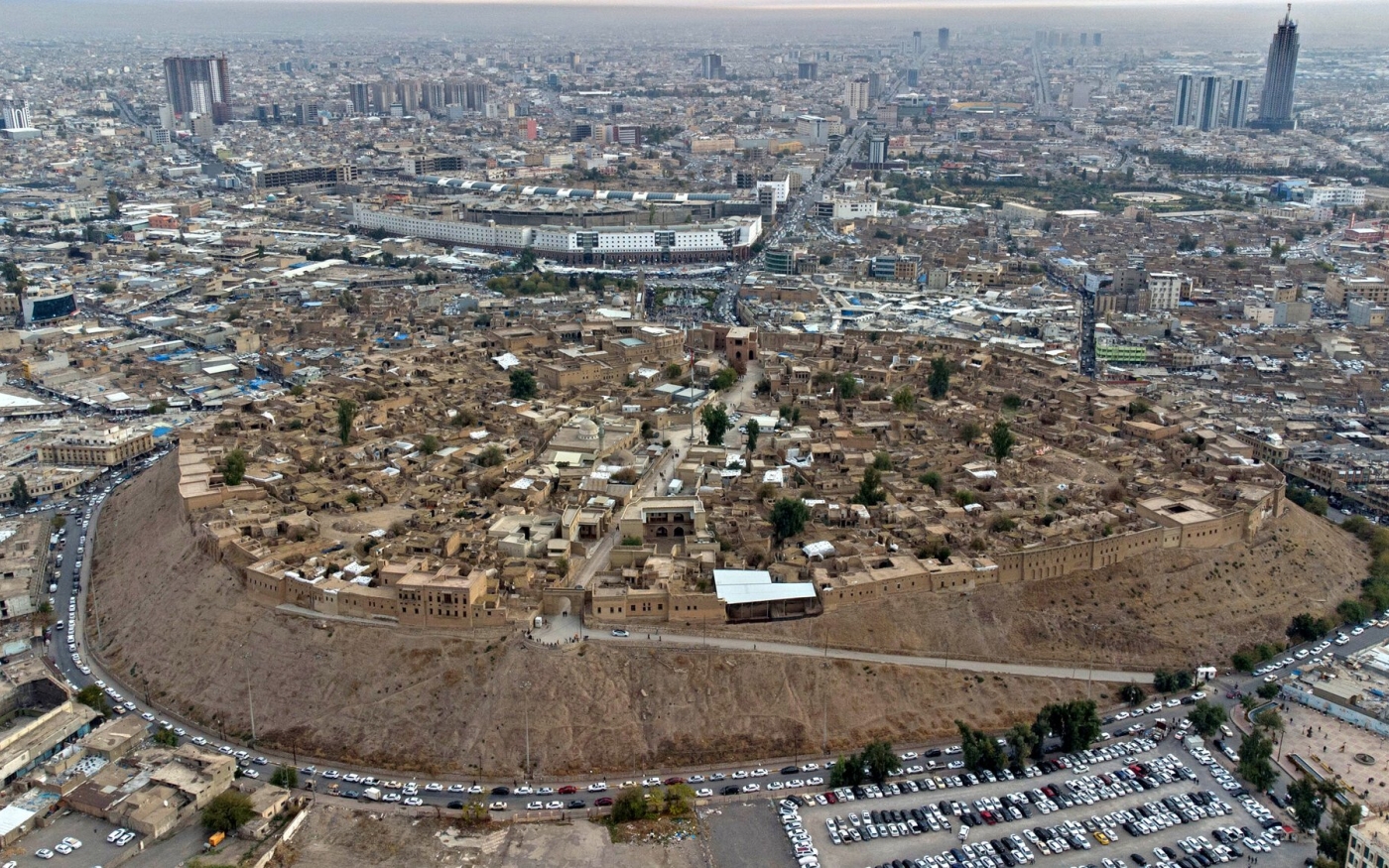 Une vue aérienne montre la citadelle d’Erbil, capitale de la région kurde d’Irak (AFP/Safin Hamed)