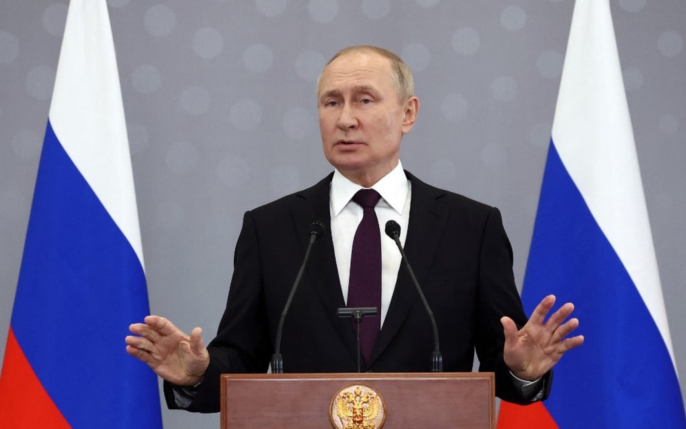 Le président russe Vladimir Poutine s’exprime lors d’un sommet à Astana, le 14 octobre 2022 (AFP)