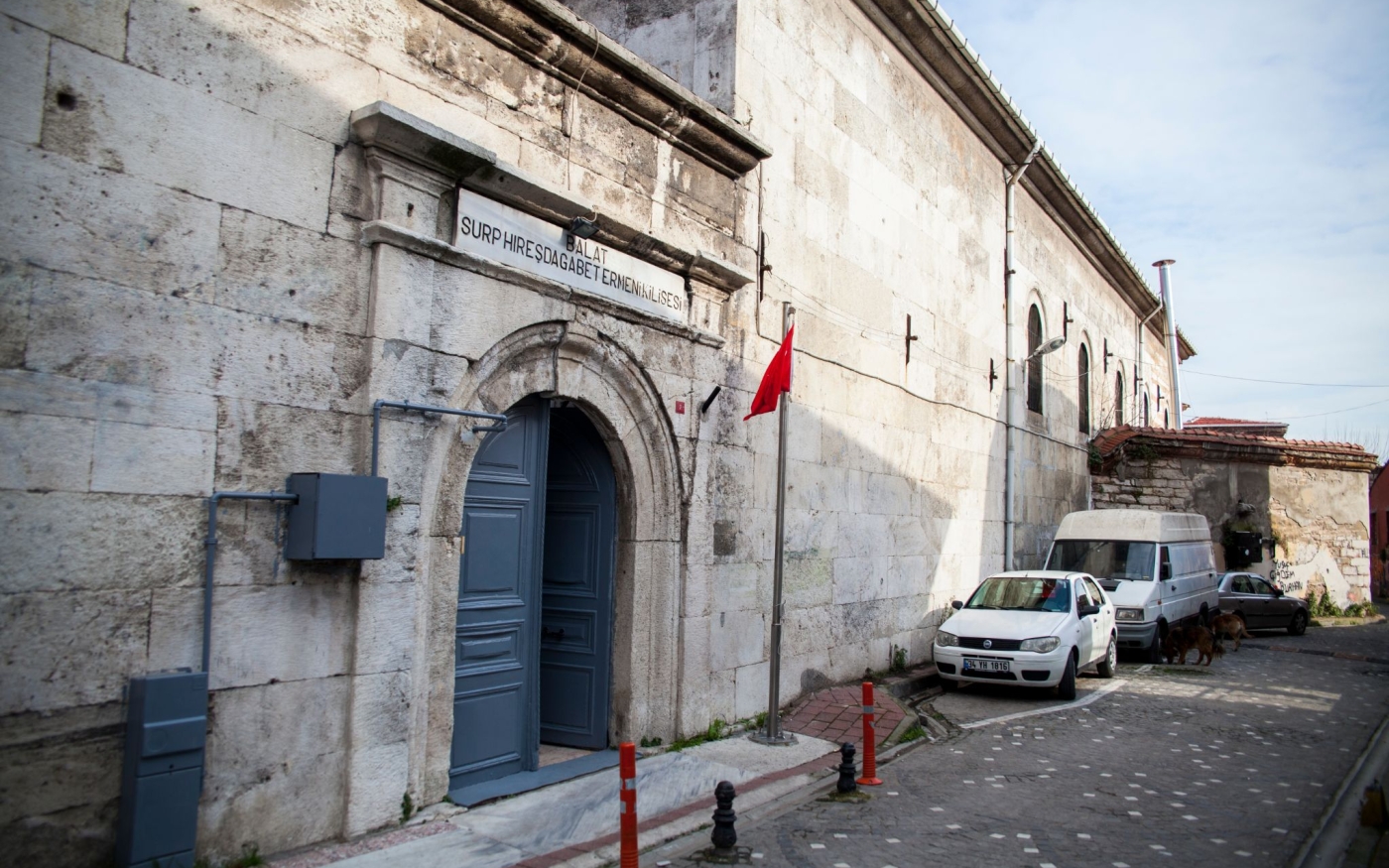 Considérée comme une « église de guérison », l’église Surp Hresdagabet était importante pour les communautés grecque et arménienne d’Istanbul (MEE/Tessa Fox)