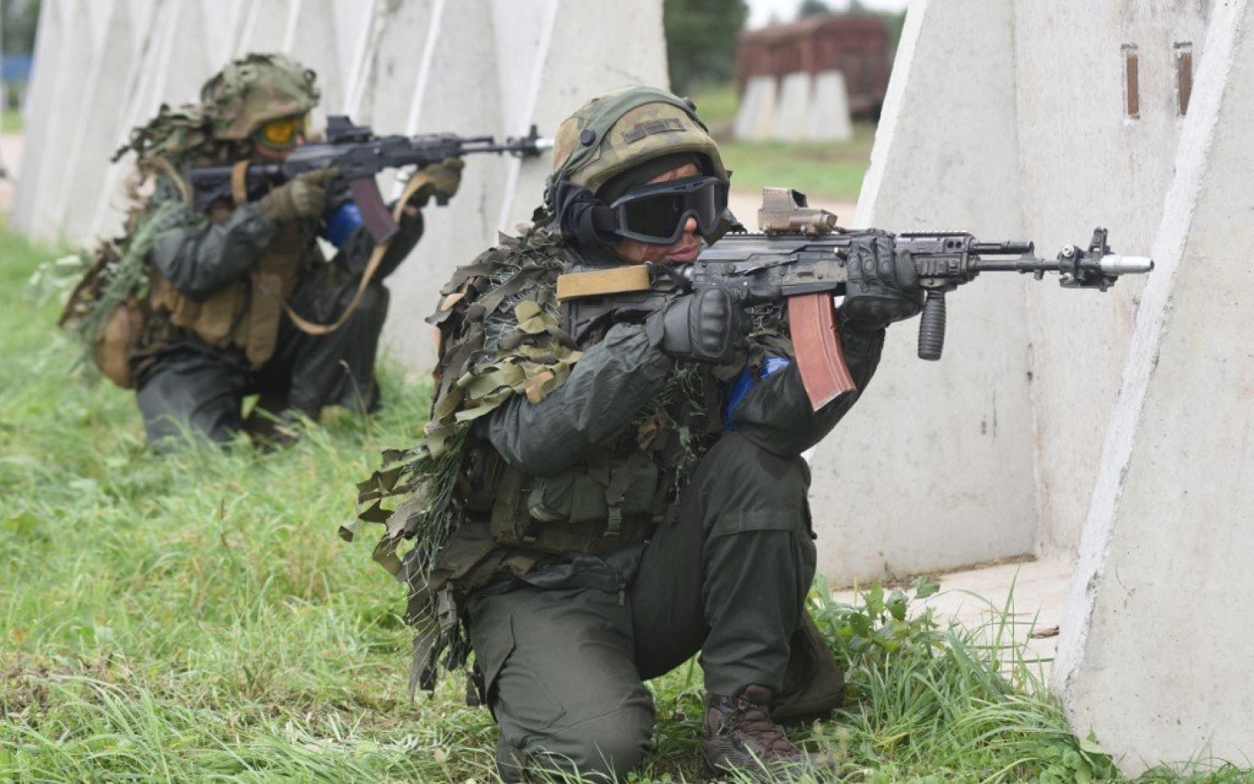 Des militaires ukrainiens participent aux exercices militaires conjoints Rapid Trident avec les États-Unis et d’autres pays de l’OTAN, près de Lviv, le 24 septembre 2021 (AFP)