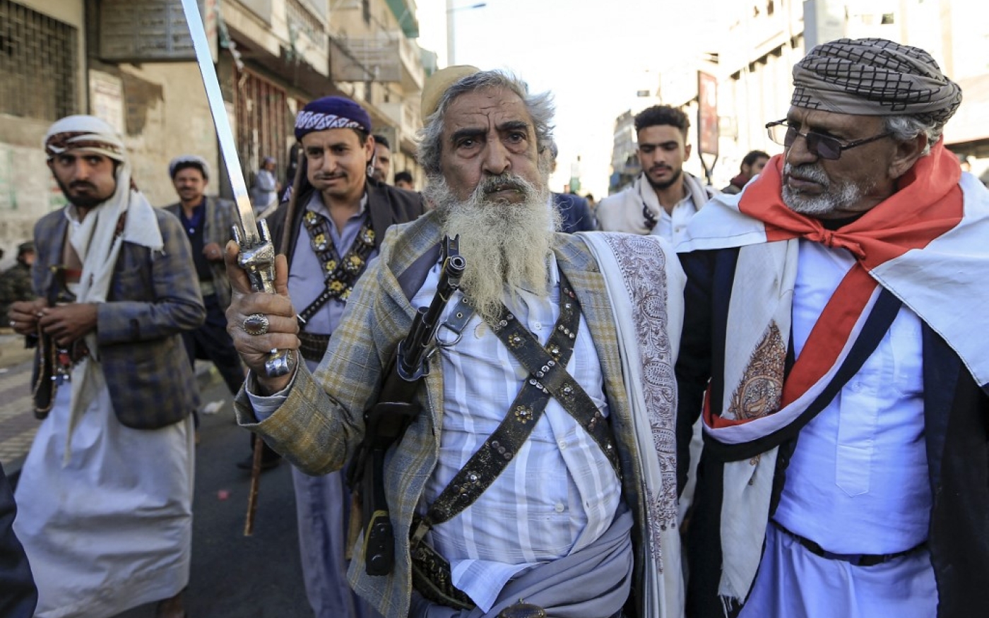 Des partisans des Houthis manifestent contre le blocus imposé par la coalition saoudienne contre le Yémen, à Sanaa, le 6 janvier 2023 (AFP/Mohammed Huwais)
