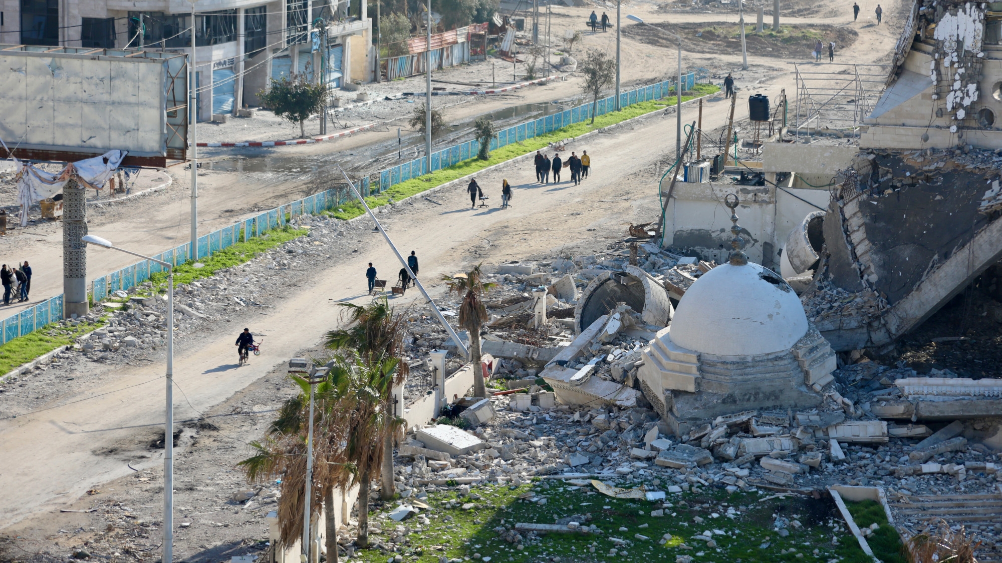 La grande mosquée al-Hassina fait partie des bâtiments détruits lors de l’assaut israélien dans la ville de Gaza (MEE/Mohammed al-Hajjar)