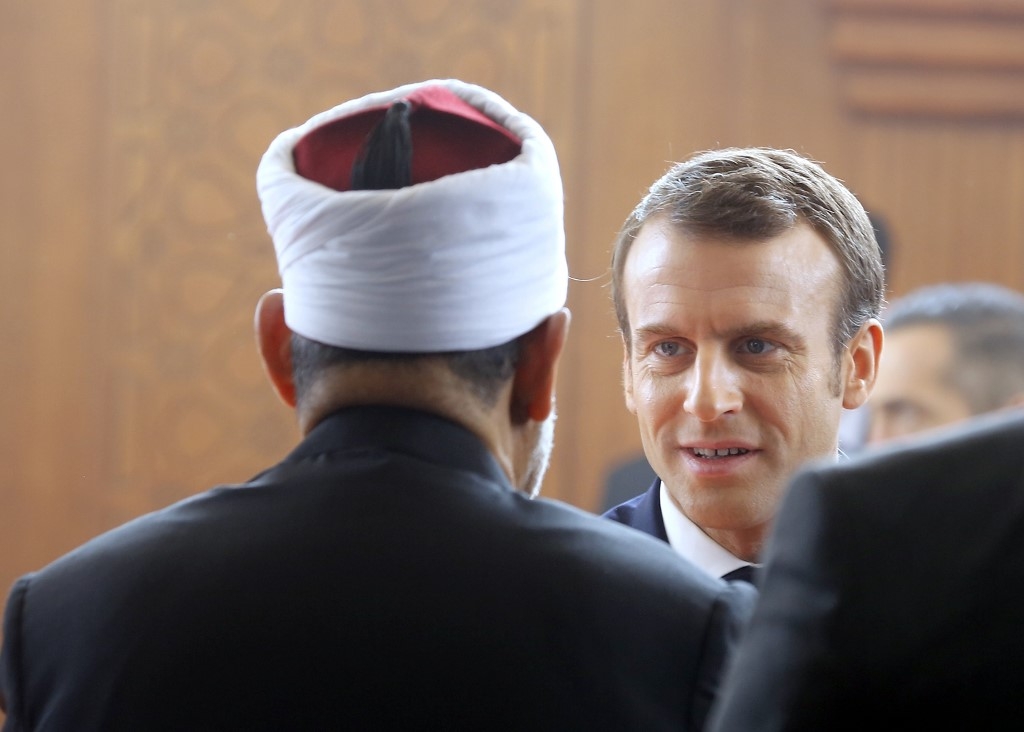 Emmanuel Macron et l’imam d’al-Azhar, Ahmed al-Tayeb, au Caire, le 29 janvier 2019 (AFP)