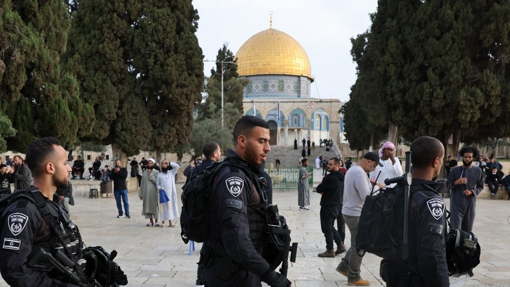 Israeli security forces at the Al-Aqsa Mosque complex in Jerusalem on 9 April 2023