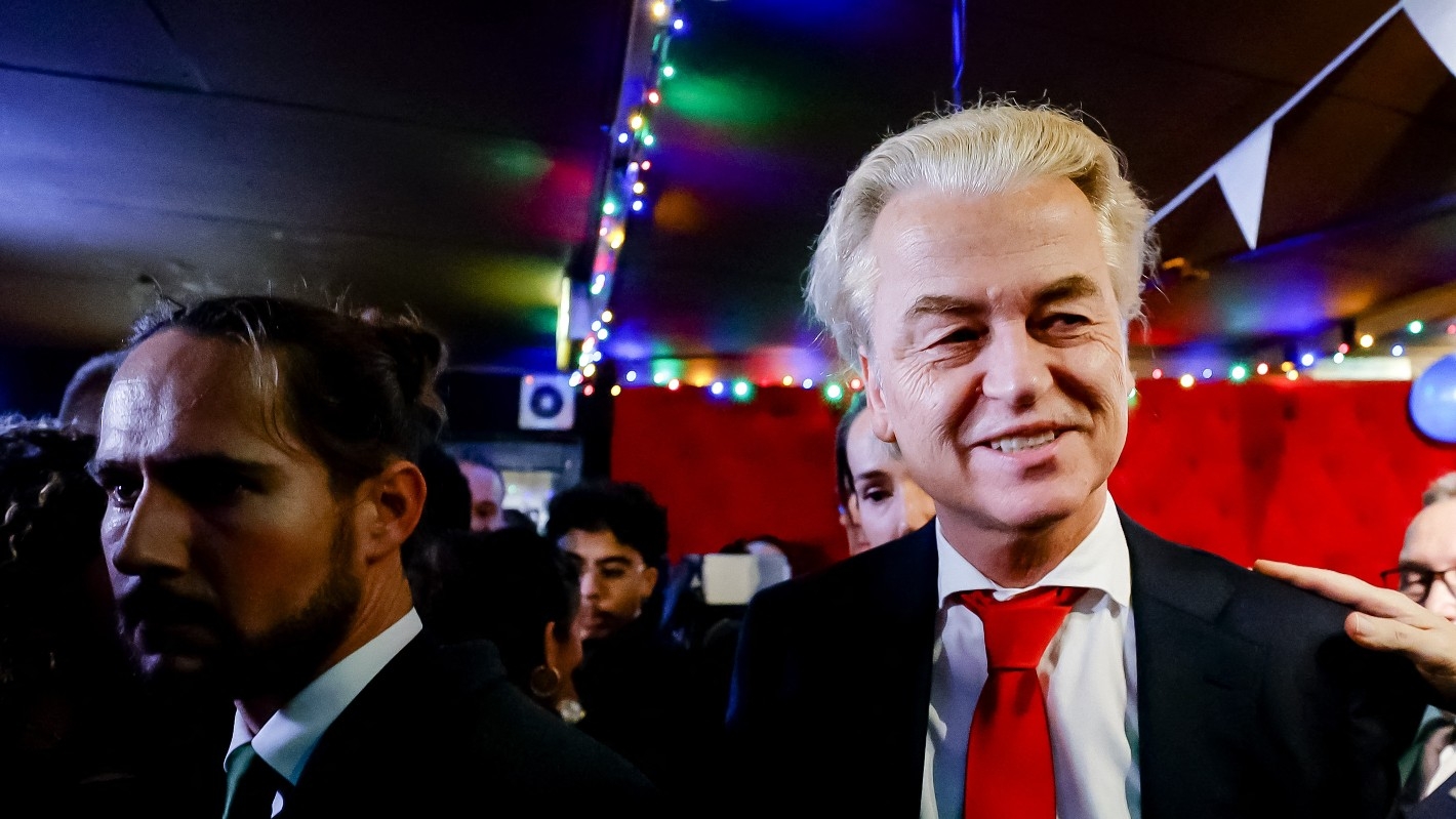 Le parti de Geert Wilders propose un « gel de l’asile » et « une politique d’immigration généralement plus restrictive », ainsi qu’une dérogation aux règles européennes en matière d’asile et de migration (AFP)
