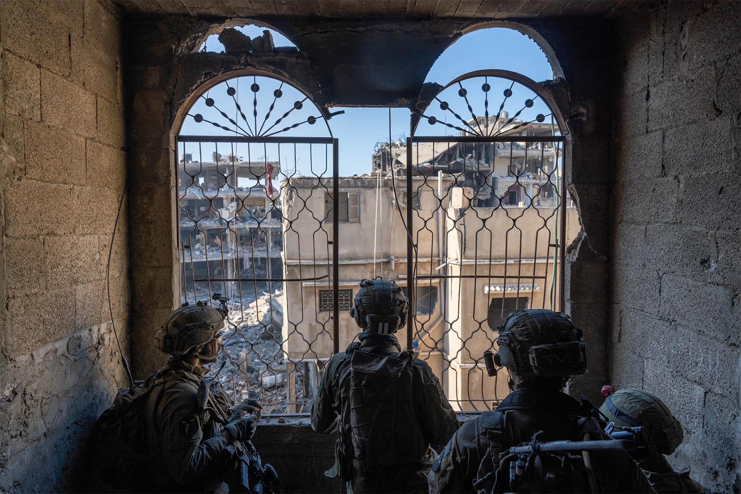 Soldats israéliens dans la bande de Gaza, le 14 février 2024 (AFP)
