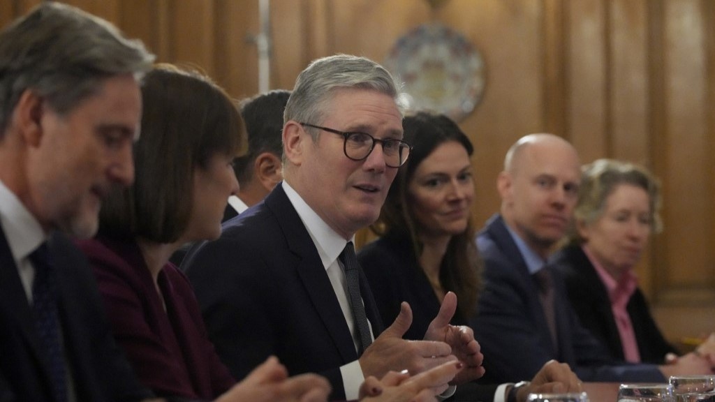 British Prime Minister Keir Starmer hosts an investment roundtable discussion inside 10 Downing Street in London on 21 November 2024 (Frank Augstein/AFP)