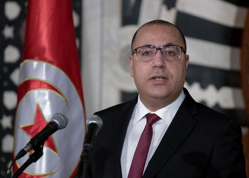 Hichem Mechichi, 47 ans, est l’ancien chef du gouvernement tunisien. Il a été limogé le 25 juillet 2021 par le président Kais Saied à la suite d’une prise de pouvoir controversée (AFP)