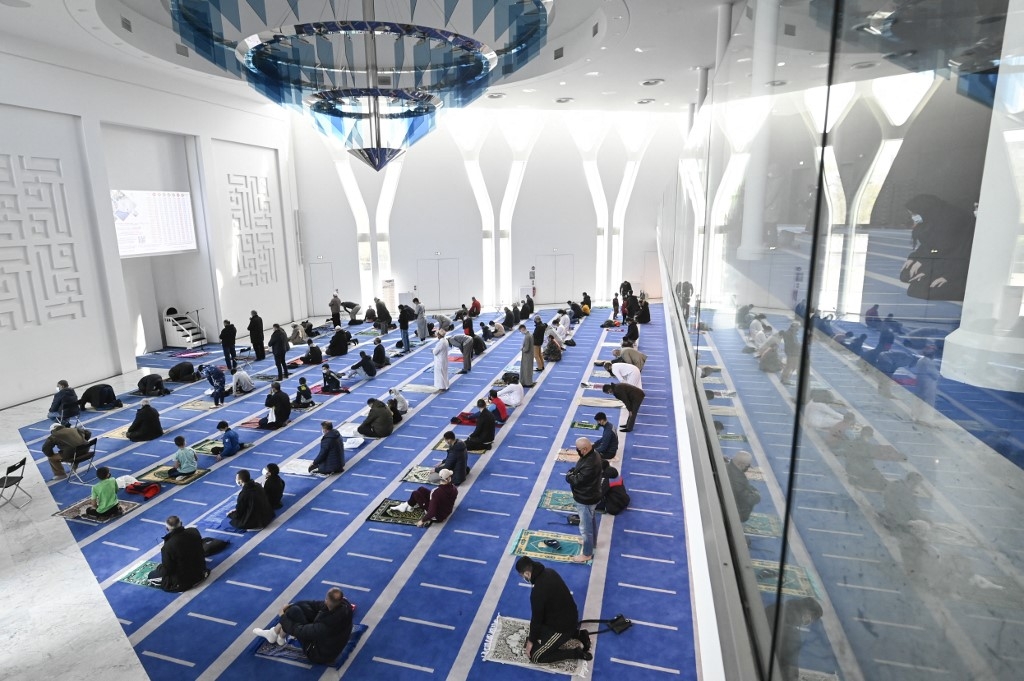 La nouvelle formation des imams dure trois ans, sous forme de cours du soir et de séminaires (AFP/Sébastien Bozon)