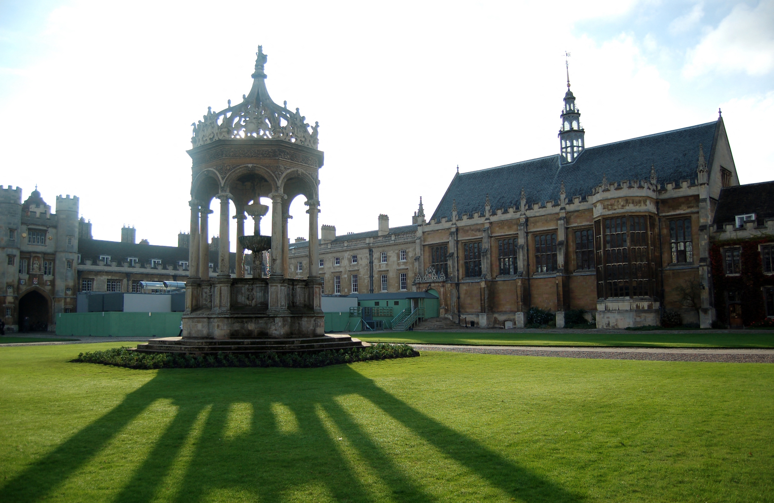The fountain of the Great Court of Cambridge University's Trinity College. (AFP)