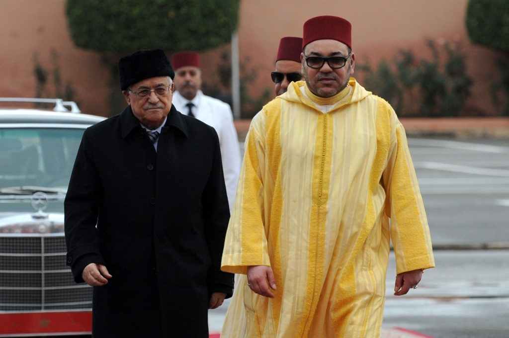 Mohammed VI veut s’imposer comme l’intermédiaire principal entre Abbas et Netanyahou (AFP)