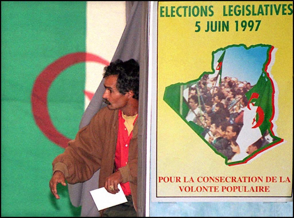 Le Conseil national de transition a terminé son mandat en 1997, année des législatives, pour élire un Parlement depuis sa dissolution en 1992 (AFP) 