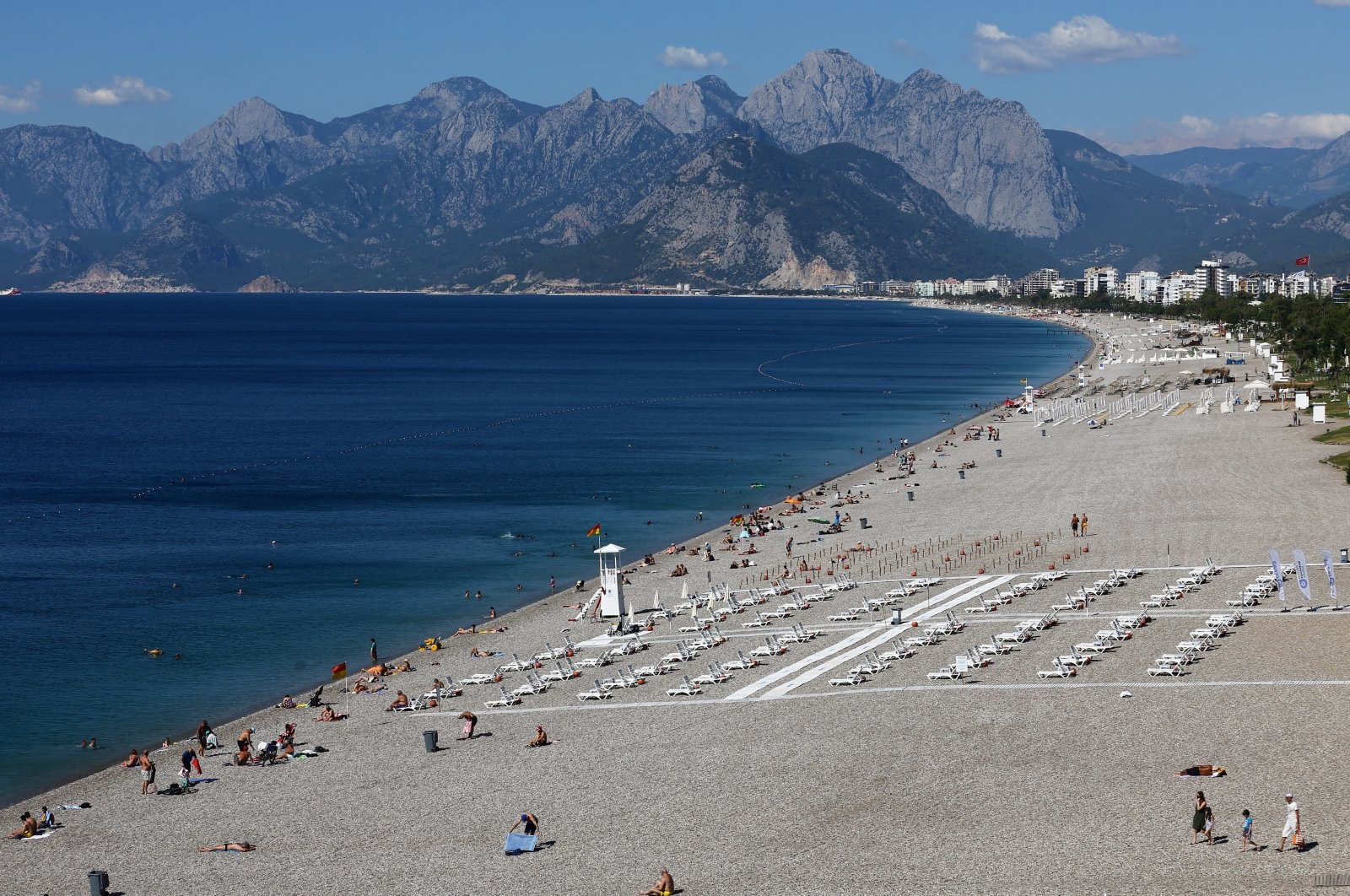 A general view of Konyaaltı beach in the Mediterranean resort city of Antalya, Türkiye, June 19, 2020. (Reuters)