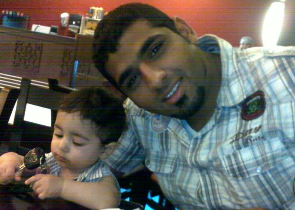 Mohamed Ramadan with his son in Bahrain before his arrest in 2014 (Zainab Ibrahim)