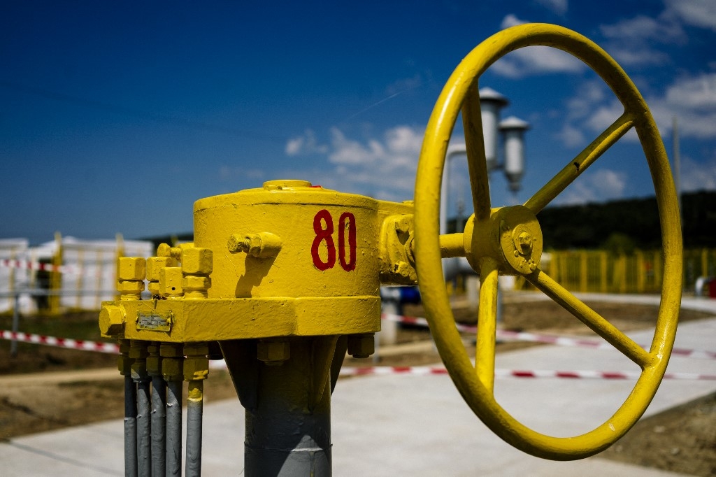 This picture taken on August 3, 2018, shows a view of the facility of the Lozenets-Nedyalsko natural gas transit pipeline to Turkey near the village of Lozenets.  (Dimitar DILKOFF / AFP)