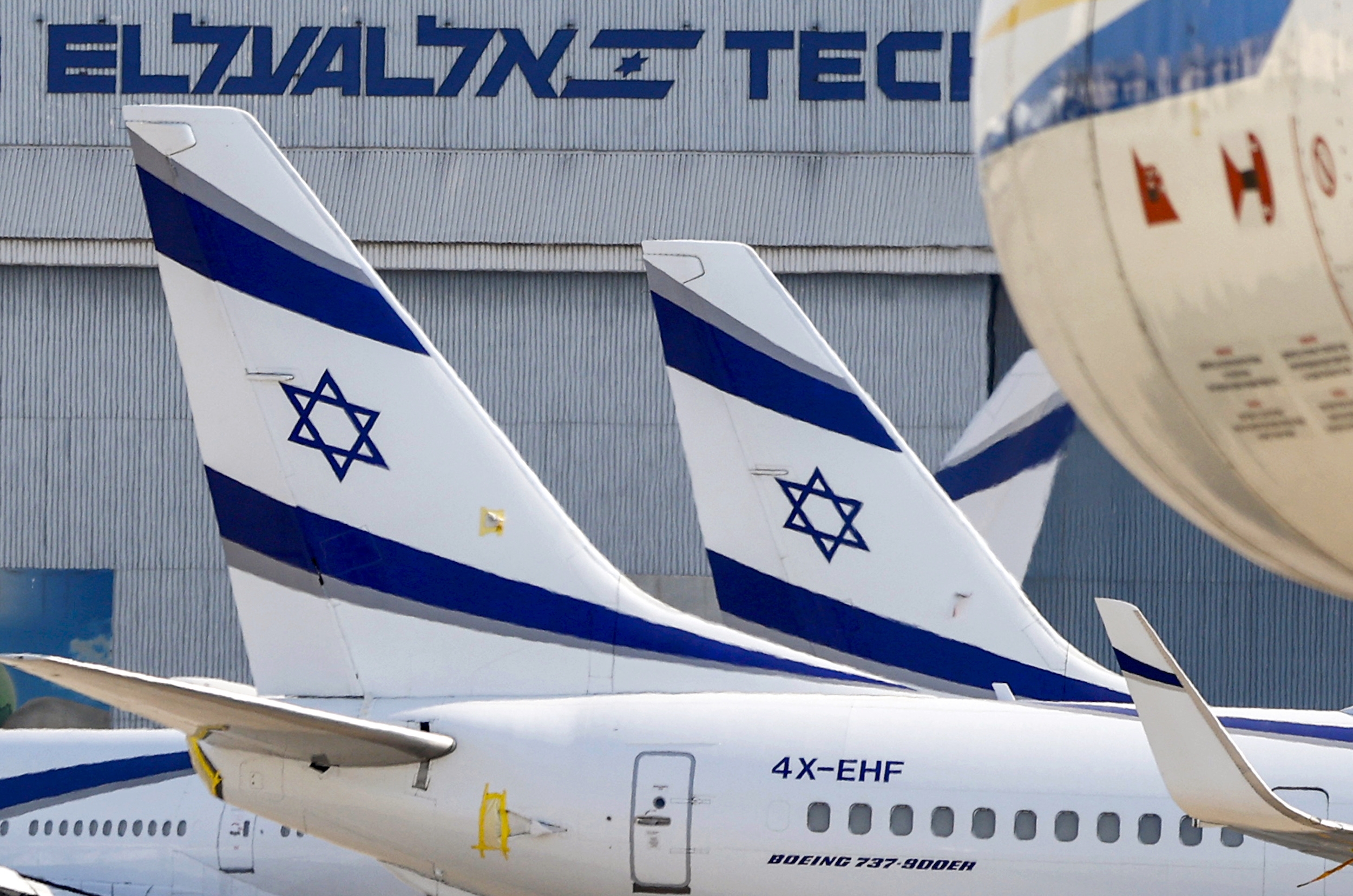 El Al planes at Tel Aviv airport