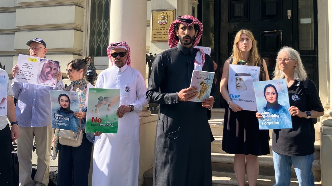 Activists gather outside the UAE's embassy in London (MEE/Martha Harrison)