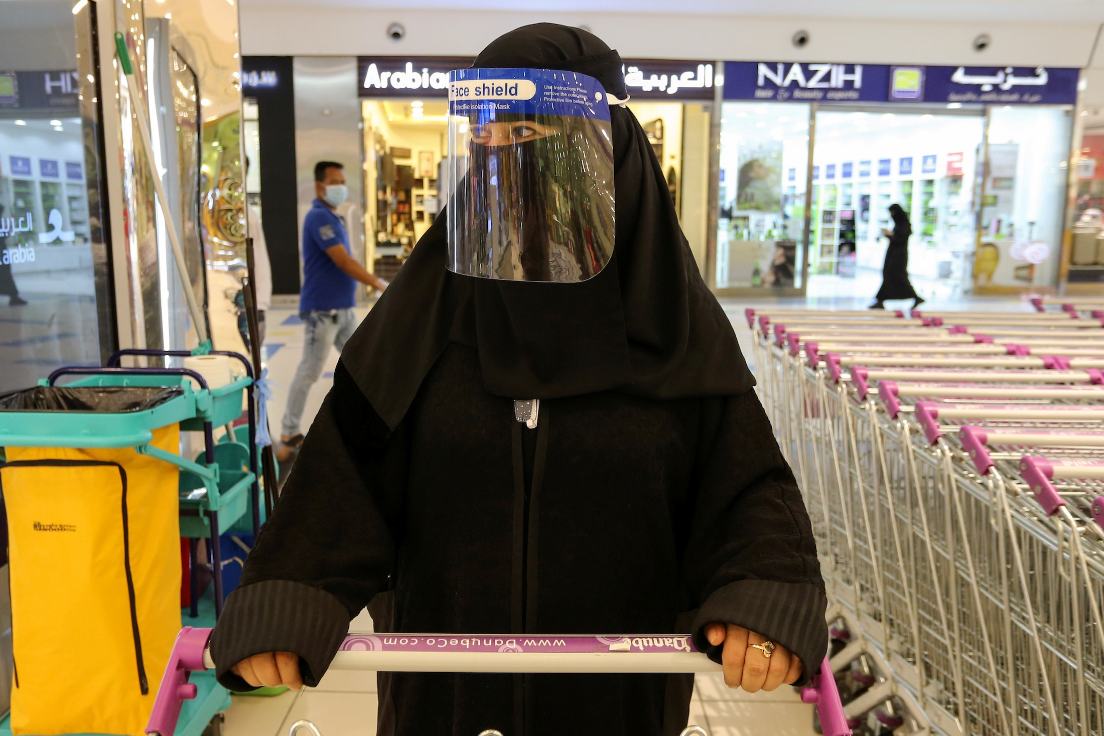 Saudi woman face shield coronavirus