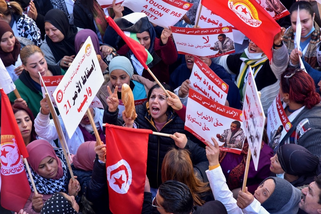 Tunisians protest over worsening economic woes in Tunisia's second city of Sfax, 18 February 2023 (AFP)