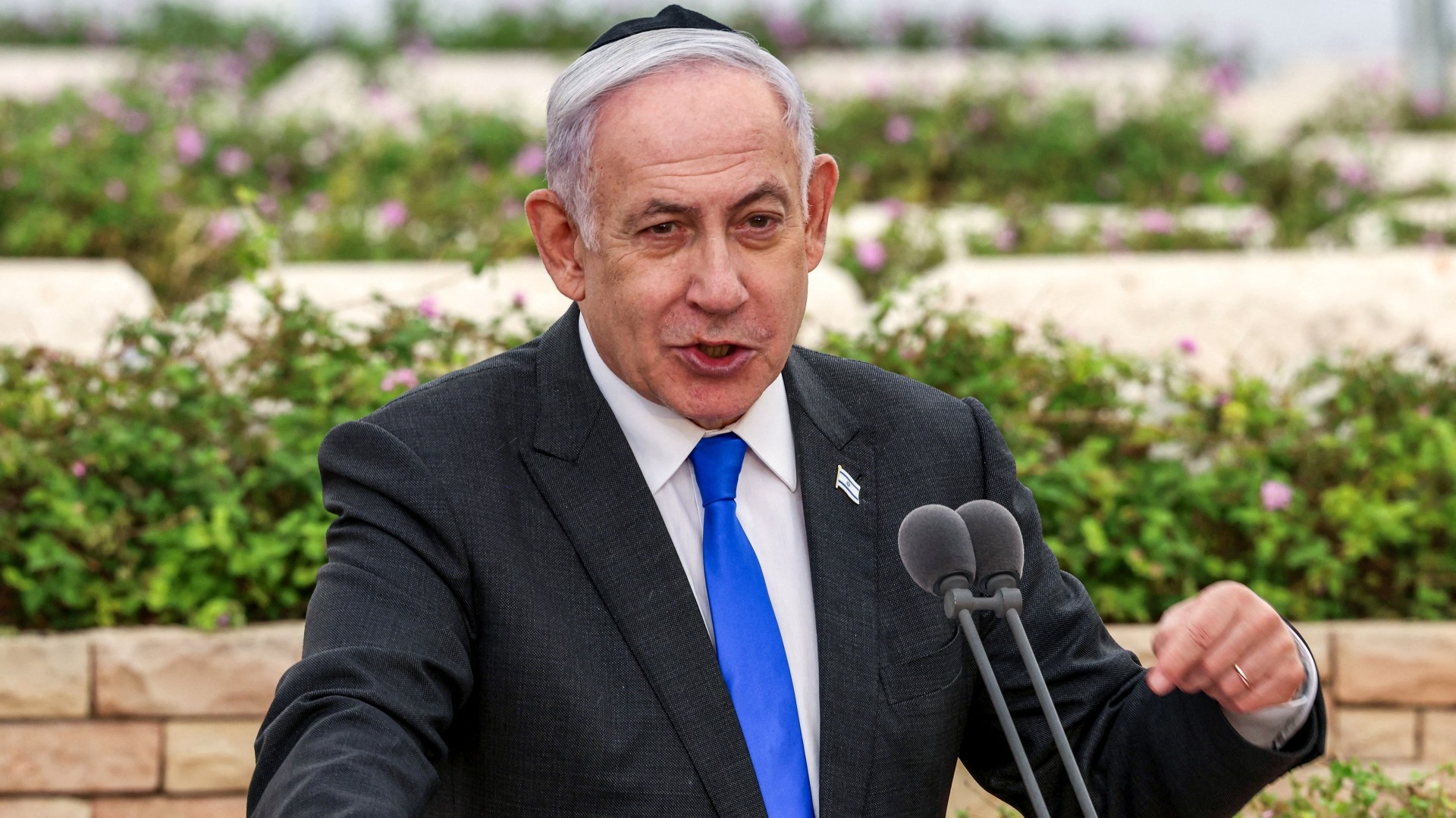 Israeli Prime Minister Benjamin Netanyahu in a state memorial ceremony in Tel Aviv on 18 June 2024 (AFP/Shaul Golan)