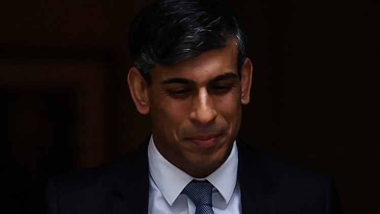 British Prime Minister Rishi Sunak is pictured in London on 22 May 2024 (Henry Nicholls/AFP)
