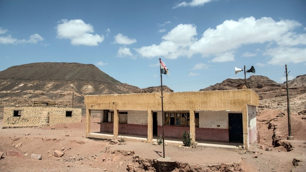 A picture taken on 30 March 2019, show the primary school in the village of al-Hamada in Wadi el-Sahu in South Sinai governorate (AFP)