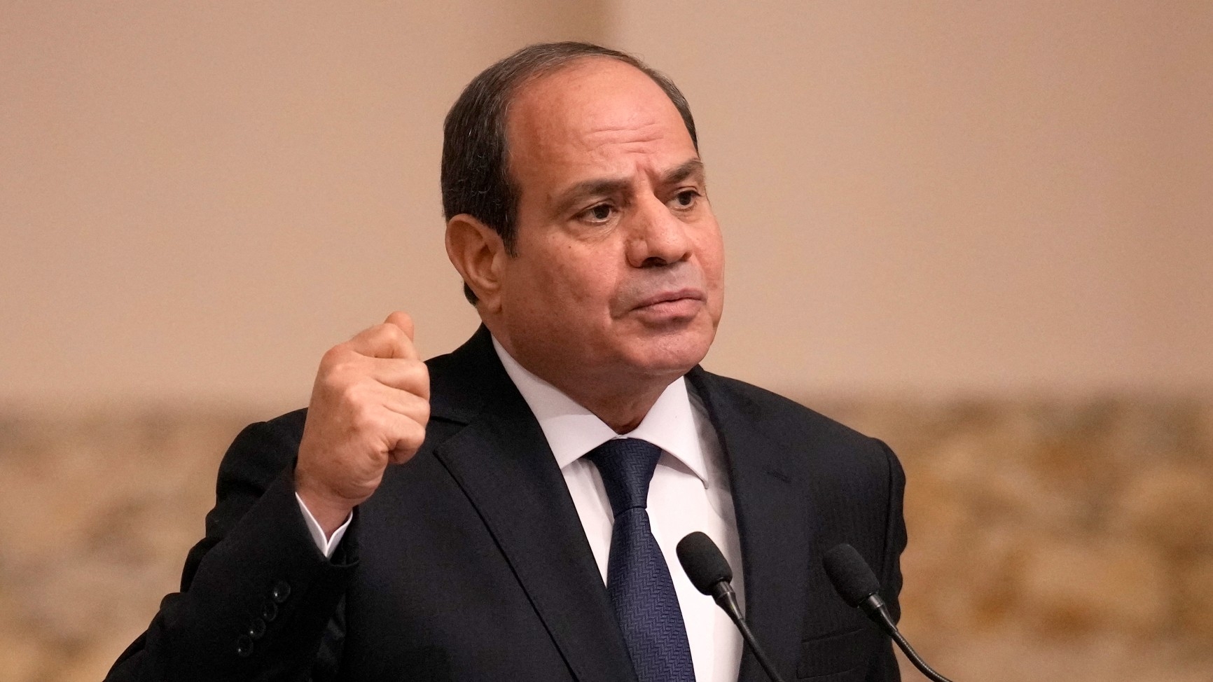 Egyptian President Abdel Fattah el-Sisi gestures during a joint press conference with French President Emmanuel Macron in Cairo, Egypt, Wednesday, 25 October 2023 (Reuters)