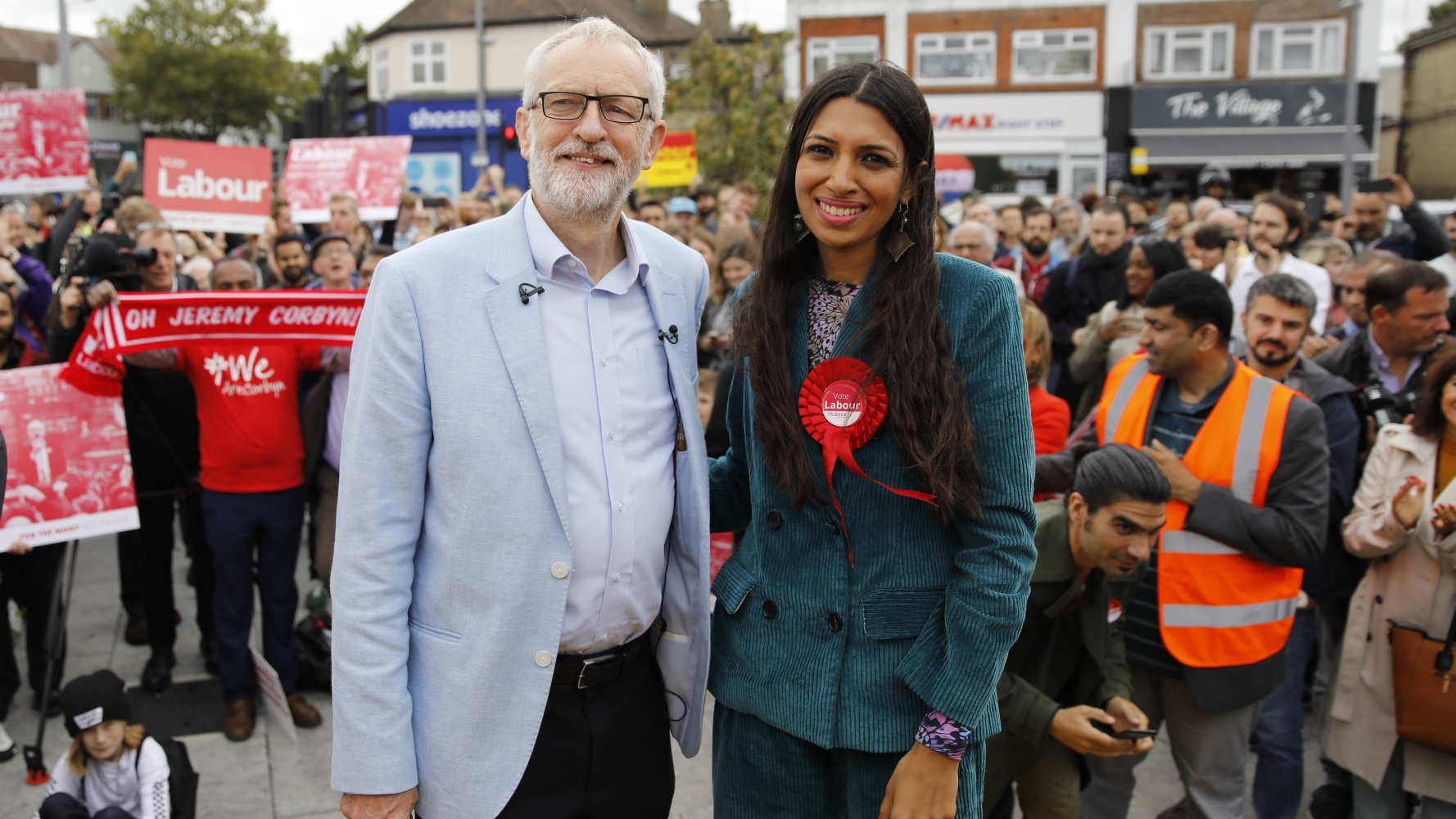 Shaheen campaigning with former Labour leader Jeremy Corbyn in September, 2019 (AFP/Tolga Akmen)