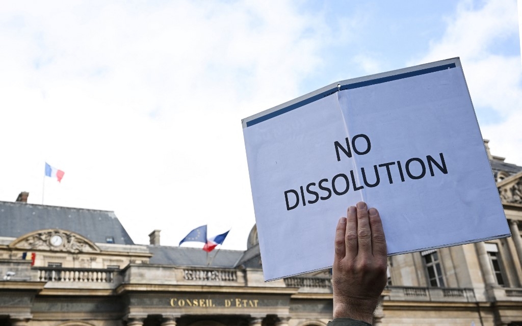 Vendredi 10 novembre, la plus haute juridiction administrative française s’est prononcée sur la dissolution de quatre associations décidée en juin par le gouvernement (AFP/Stefano Rellandini)