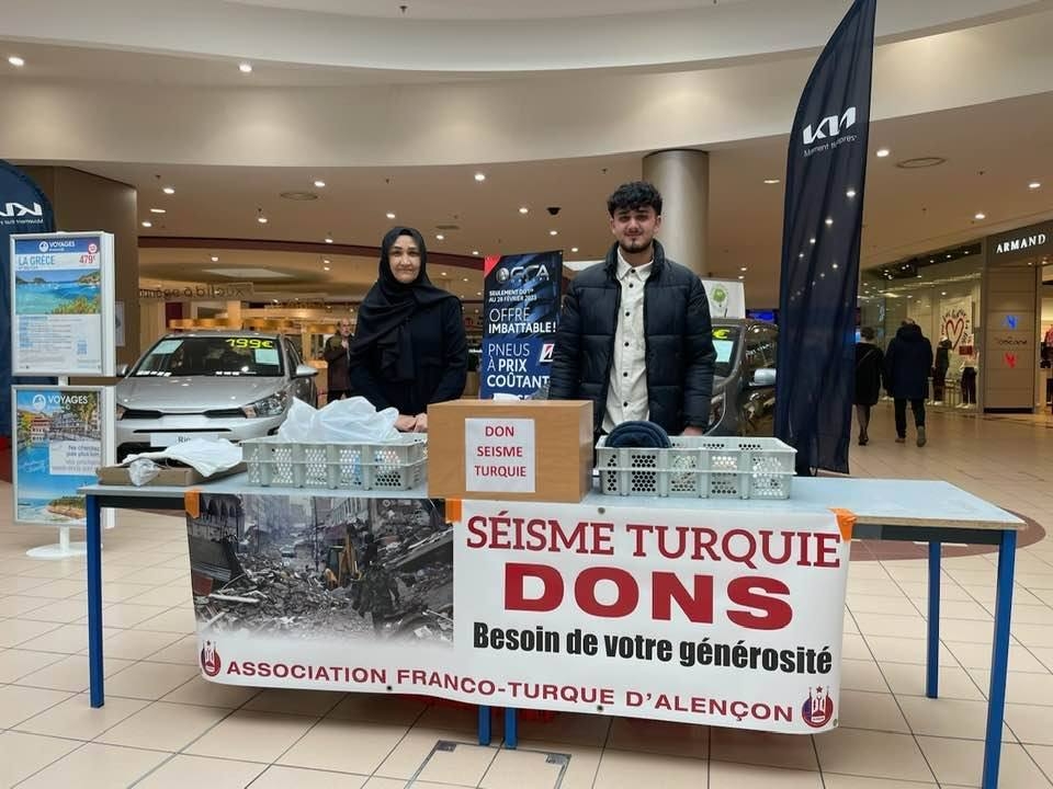  Des bénévoles d’ONG turques et syriennes ont organisé plusieurs points de collectes de dons à travers la France (Facebook)