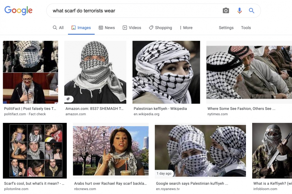 Le moteur de recherche Google place le keffieh en tête des résultats de la recherche portant sur le type de couvre-chef ou de foulard porté par les terroristes (Google/capture d’écran)