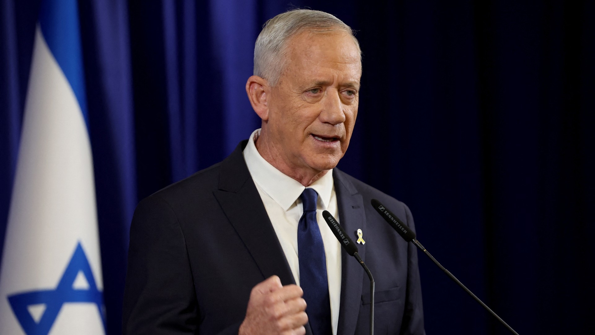 Israeli Minister Benny Gantz announces his resignation during a televised address in the Israeli city of Ramat Gan on 9 June, 2024 (AFP/Jack Guez)