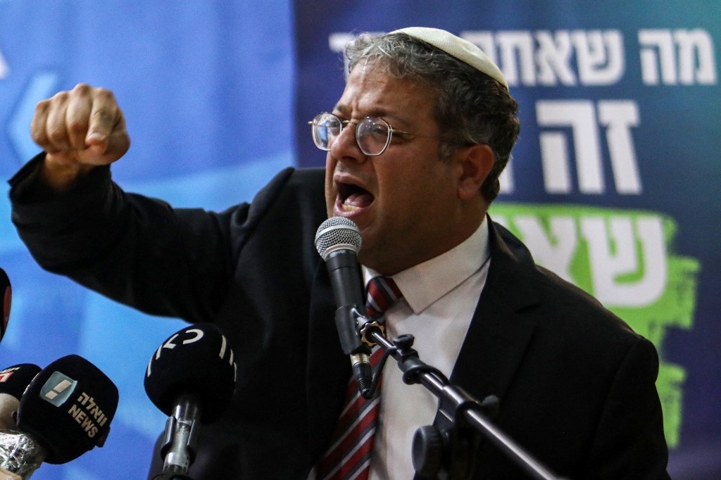 Itamar Ben-Gvir  s’inscrit dans l’héritage du mouvement extrémiste kahaniste, inspiré du rabbin Meir Kahane, dont le parti avait été interdit en Israël en 1985 (AFP/Gil Cohen-Magen)