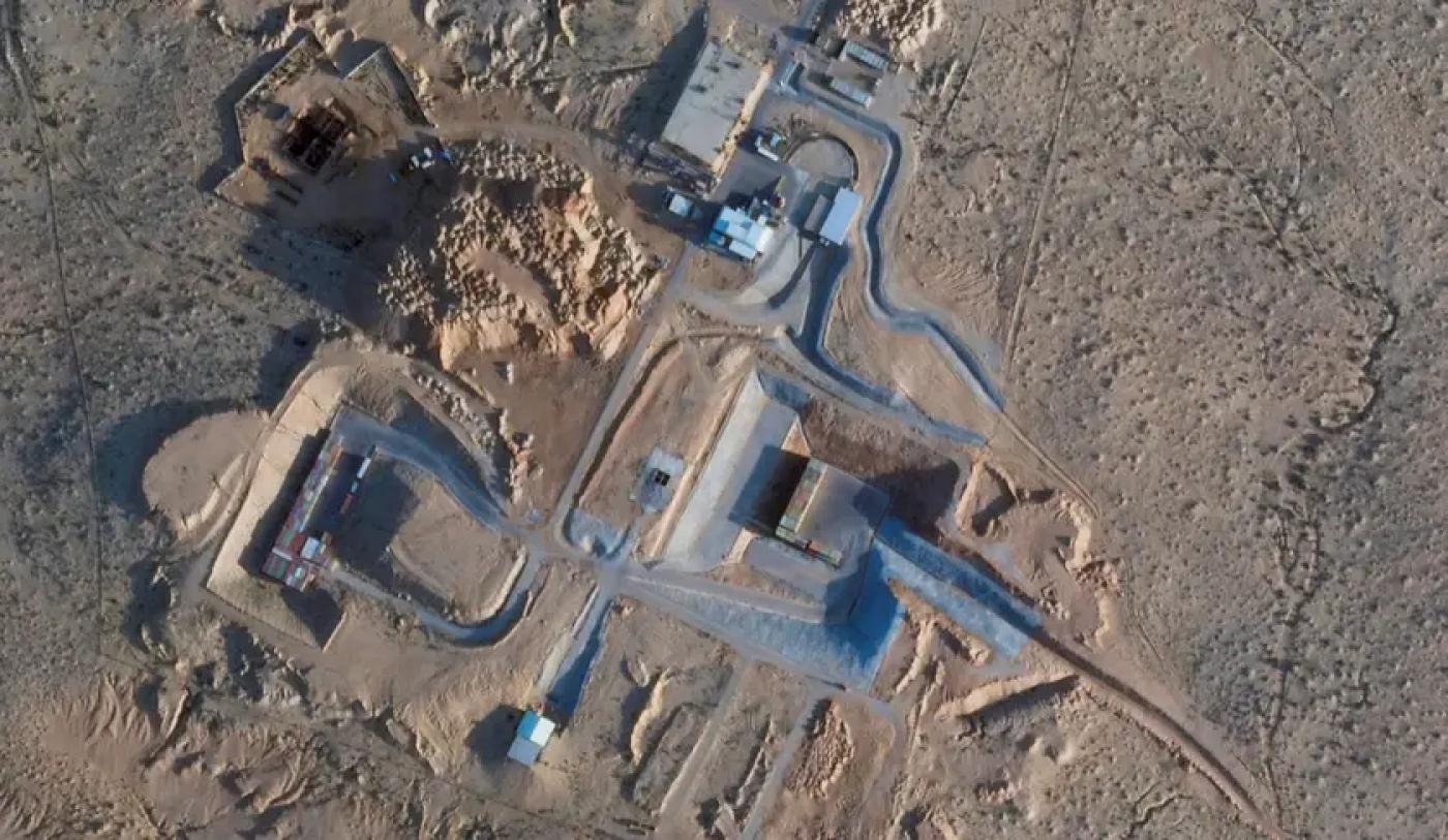 Israël a commencé à établir ce site nucléaire avec l’aide des Français à la fin des années 1950 dans le désert près de Dimona, une ville à environ 90 km au sud de Jérusalem (Planet Labs)