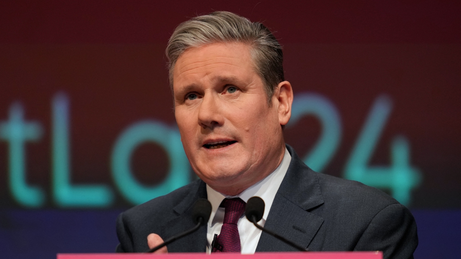 Labour leader Keir Starmer speaks to party members in Glasgow on 18 February (AFP/Andy Buchanan)