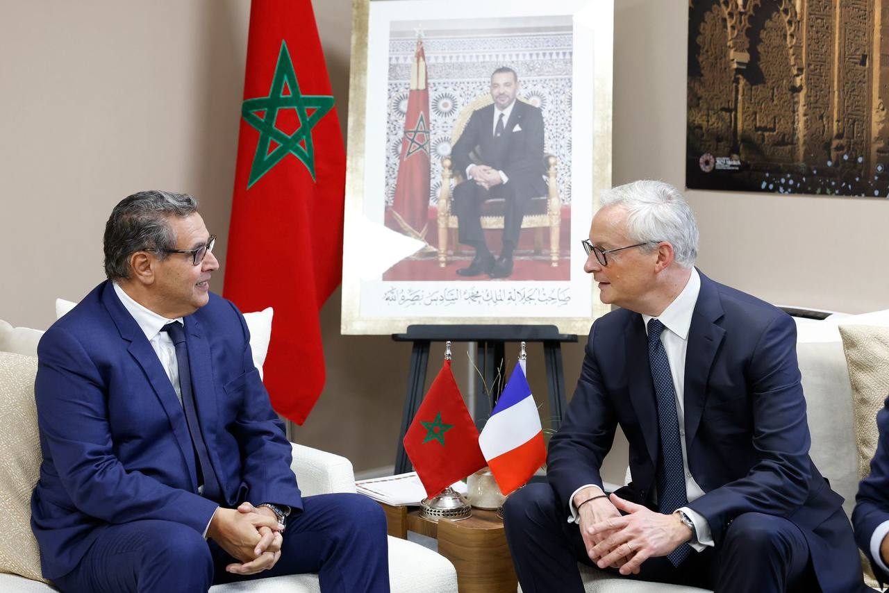 Aziz Akhannouch, chef du gouvernement, s'est entretenu le 13 octobre avec Bruno Le Maire, ministre français de l’Économie et des Finances (Twitter)