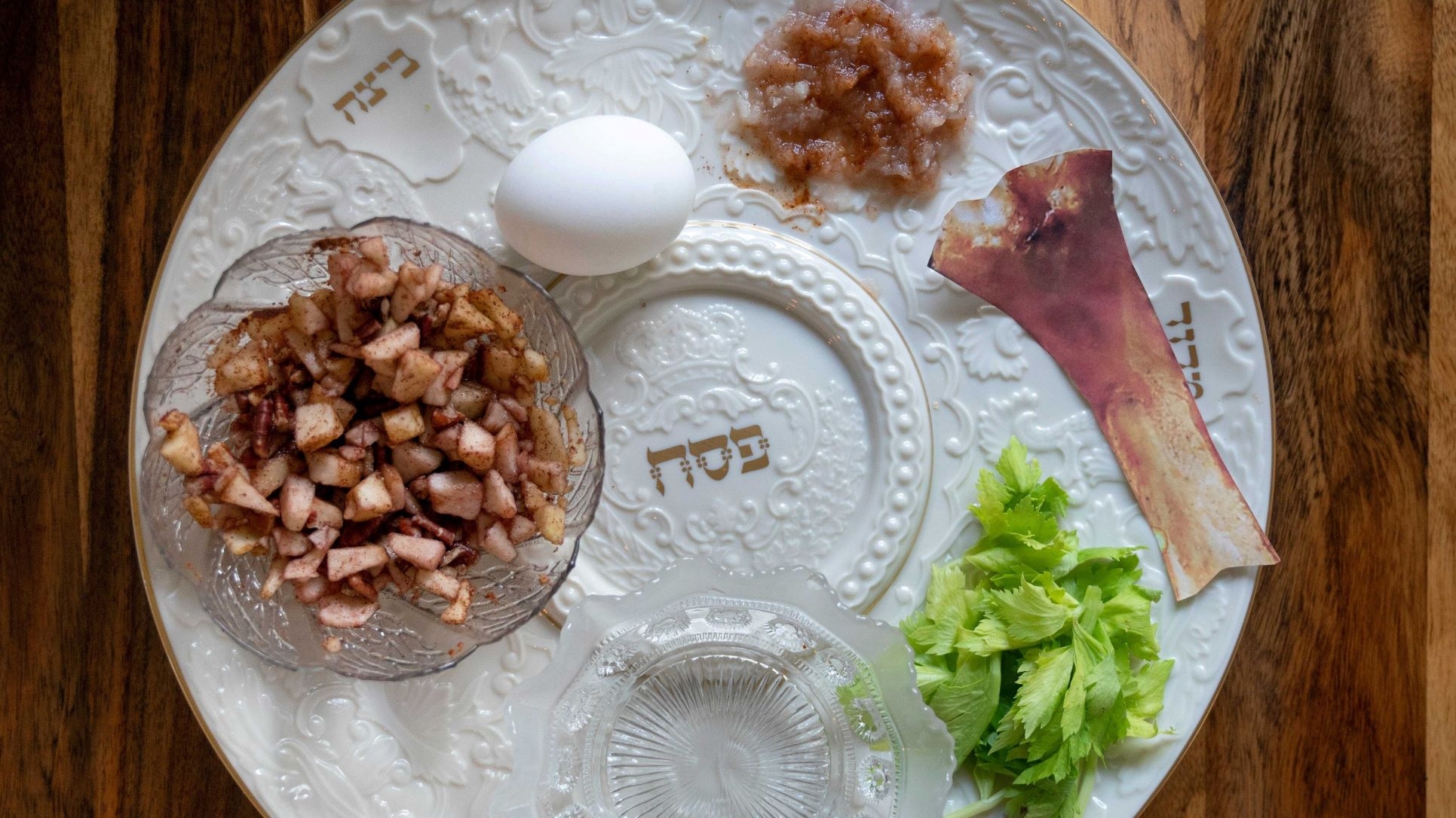 A seder plate, which is a key part of Passover, is symbolic of the story of Exodus (Reuters/USA Today)