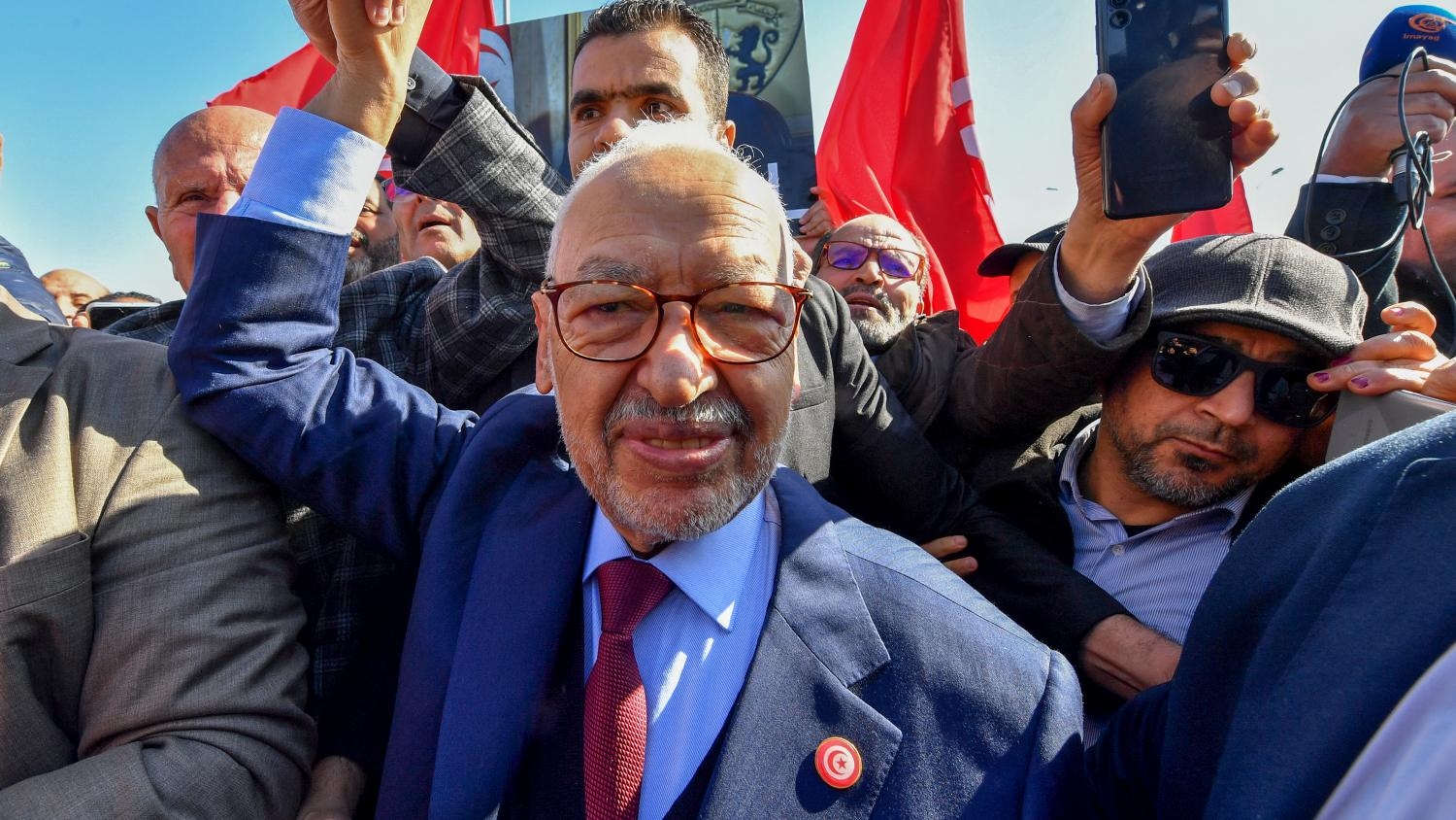 Le ministère tunisien de l’Intérieur a interdit par décret à Ennahdha de tenir des réunions dans le pays, tandis que le Front du salut national (FSN), un autre groupe d’opposition, a été interdit de réunion à Tunis (AFP)