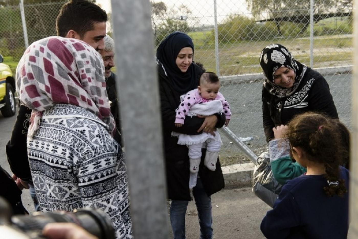 Réfugiés syriens dans le camp de Kokkinotrimithia, à 20 km de Nicosie, capitale de la République de Chypre, en février 2017 (AFP)