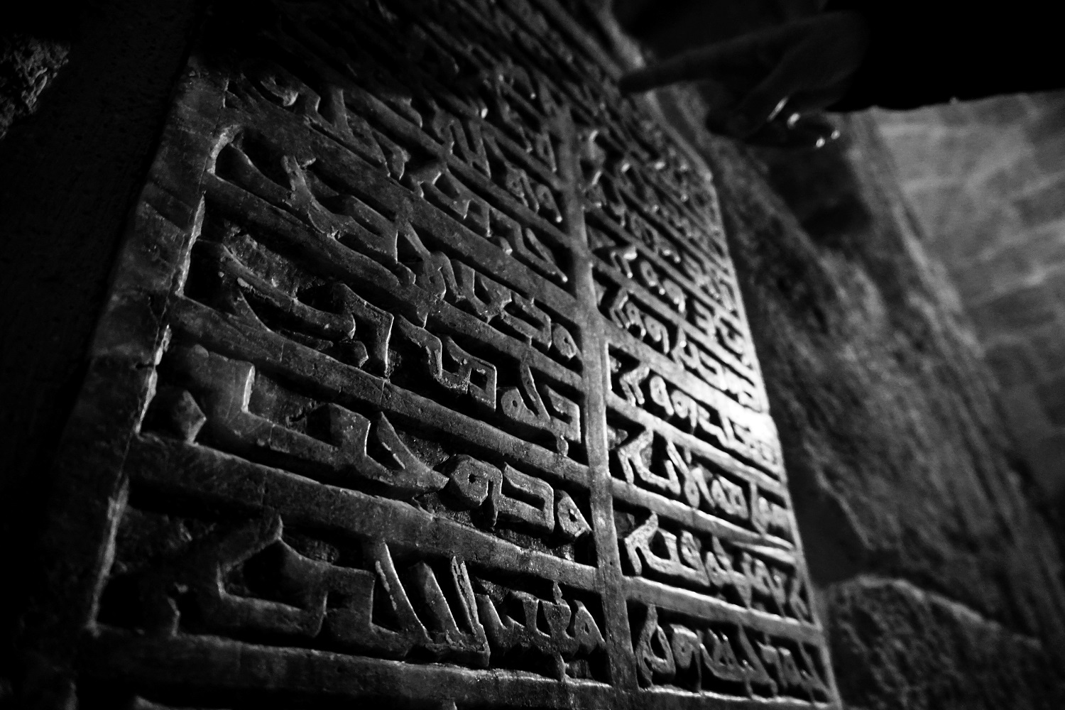Texte syriaque inscrit sur l’une des tombes du monastère du Ve siècle (MEE/Nimet Kıraç)