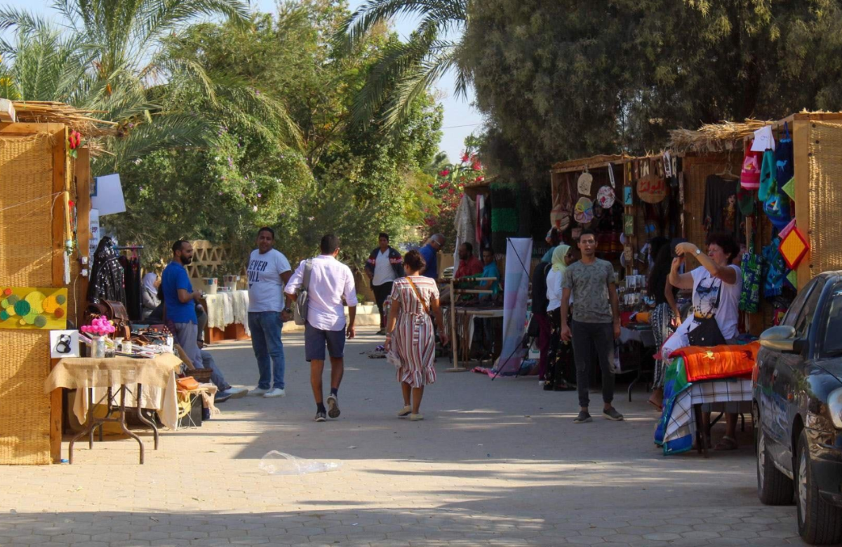 Le festival s’est développé au fil des ans, avec des stands le long des rues du village (avec l’aimable autorisation de Mohamed el-Sherif)